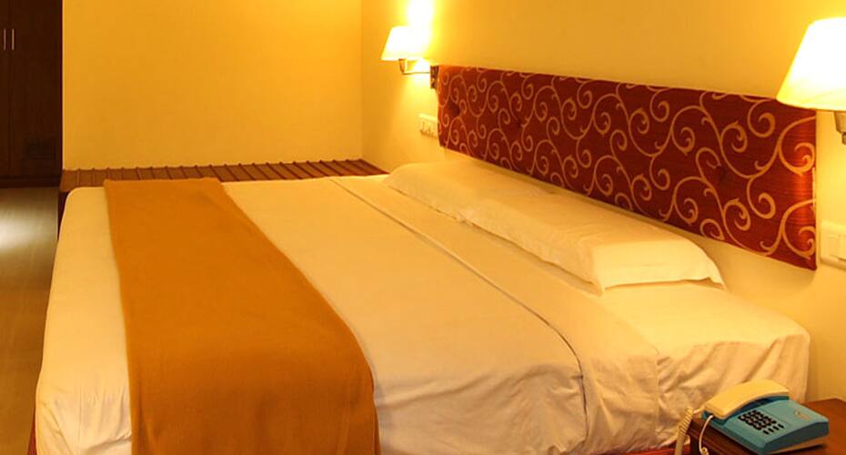 Mala INN Ilakiya, Chennai 4